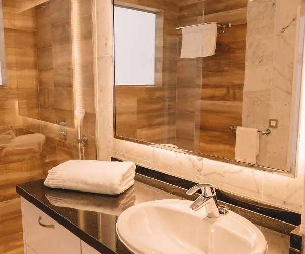 Privada De Lujo Con Piscina, Sabi Sabi 别墅 *